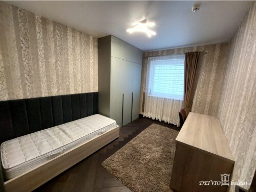 Jaunuolio kambario baldai