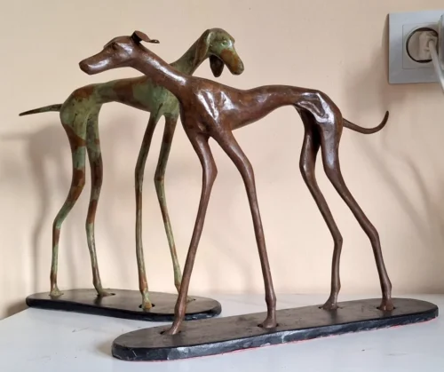 Bronzinės figūros 2vnt. Šuns kurto -28cm