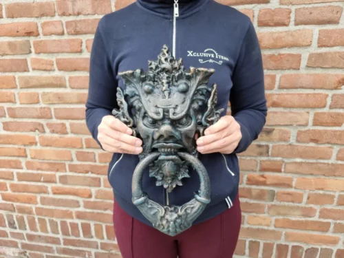 Unikalus XL sunkus geležinis durų beldiklis – 36 cm